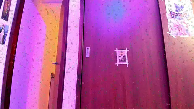  Lunnaa  online show from October 18, 2025, 11:05 pm