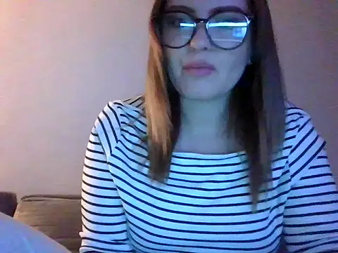 Snapshot of Sexclusive25 chatting on September 14, 2025, 7:24 pm Sexclusive25 online show from September 14, 2025, 7:24 pm