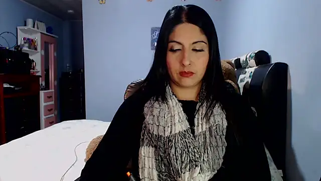 Snapshot of sahtlove1 chatting on April 27, 2026, 10:19 pm sahtlove1 online show from April 27, 2026, 10:19 pm