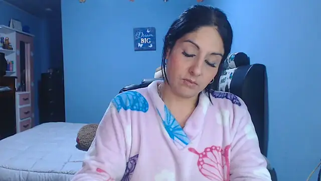 Snapshot of sahtlove1 chatting on May 20, 2026, 12:39 am sahtlove1 online show from May 20, 2026, 12:39 am