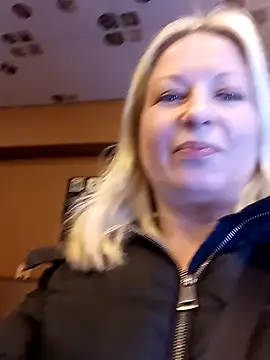 Arina smiles online show from January 26, 2025, 4:30 pm