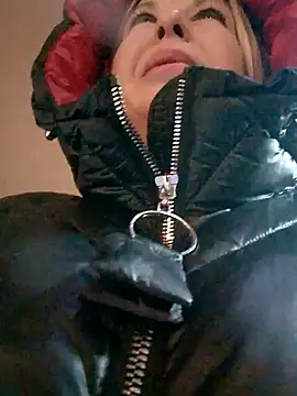 Arina smiles online show from February 21, 2025, 6:48 pm