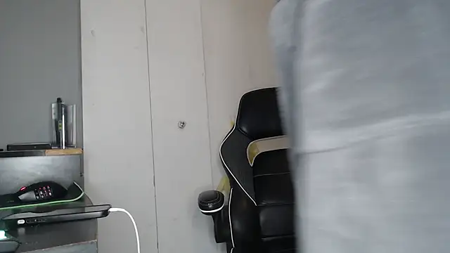 ChrisVacher online show from December 4, 2024, 3:15 am