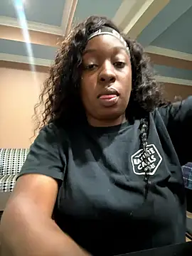 Snapshot of tokyopetitexx chatting on November 5, 2025, 8:20 pm tokyopetitexx online show from November 5, 2025, 8:20 pm