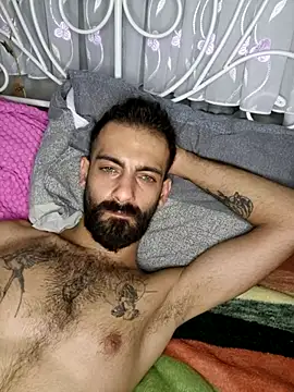 Snapshot of Drkats chatting on December 3, 2025, 1:02 am Drkats online show from December 3, 2025, 1:02 am