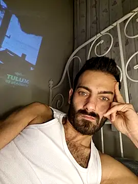 Snapshot of Drkats chatting on December 20, 2025, 5:20 pm Drkats online show from December 20, 2025, 5:20 pm