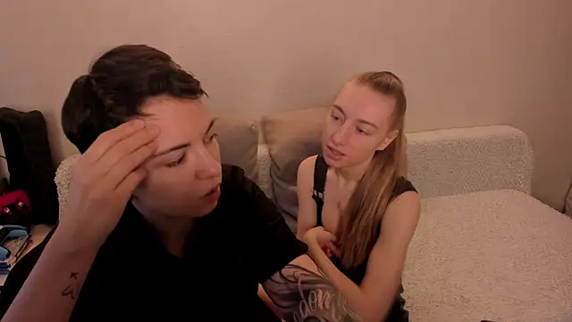 Snapshot of secret_dreams__ chatting on February 4, 2025, 8:46 am secret dreams online show from February 4, 2025, 8:46 am