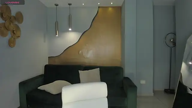 Snapshot of NiaHolland chatting on October 11, 2025, 5:55 pm NiaHolland online show from October 11, 2025, 5:55 pm