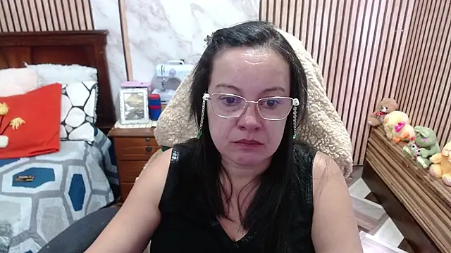 Snapshot of Sonialorens_ chatting on February 26, 2026, 6:29 pm Sonialorens online show from February 26, 2026, 6:29 pm