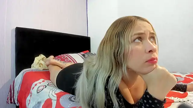 Snapshot of Byanca_Winklar chatting on November 6, 2025, 6:09 pm Byanca Winklar online show from November 6, 2025, 6:09 pm