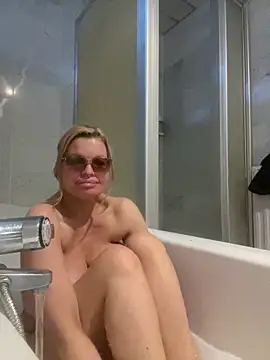 Lisavontease online show from February 8, 2026, 3:15 pm