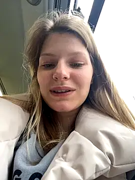 MaryHiggins online show from September 14, 2025, 2:27 pm