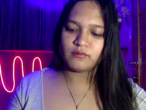 Snapshot of EmpressYna chatting on October 19, 2025, 4:18 pm EmpressYna online show from October 19, 2025, 4:18 pm