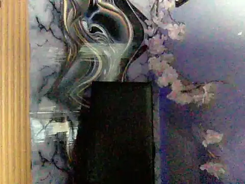 Snapshot of EmpressYna chatting on April 16, 2026, 1:23 pm EmpressYna online show from April 16, 2026, 1:23 pm