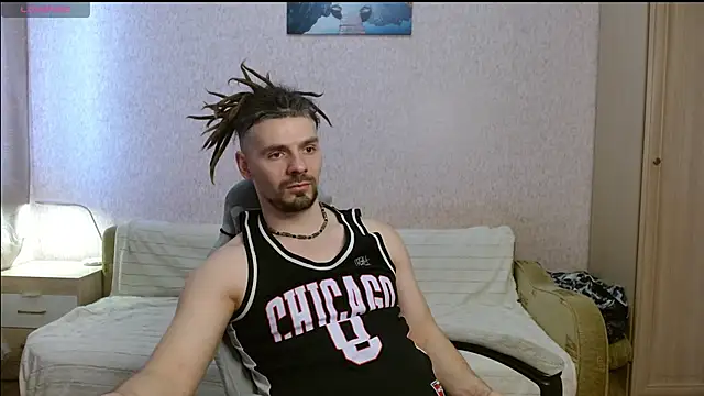 Aestheticguy101 online show from March 19, 2026, 10:52 am