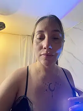 hotpawgmilf online show from May 28, 2026, 10:07 pm