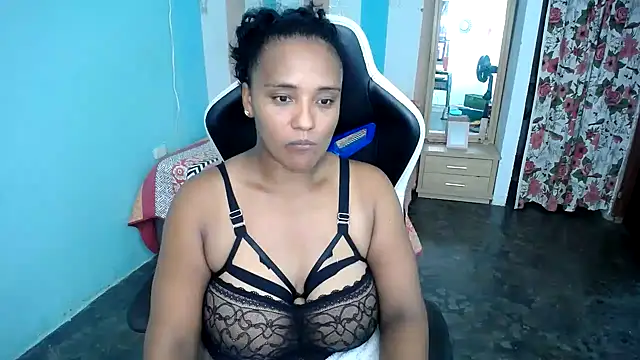 Snapshot of marysol83 chatting on October 11, 2025, 3:28 am marysol83 online show from October 11, 2025, 3:28 am