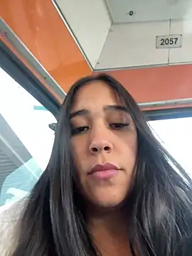 WHAAATTTTTTTTTT online show from January 12, 2026, 11:48 am