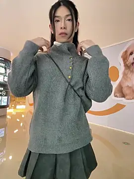 Snapshot of CrytinaSissyCrossdress chatting on December 21, 2024, 1:21 pm CrytinaSissyCrossdress online show from December 21, 2024, 1:21 pm