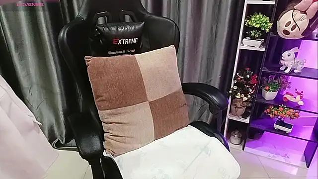 Yuki-yio online show from March 23, 2026, 1:20 am