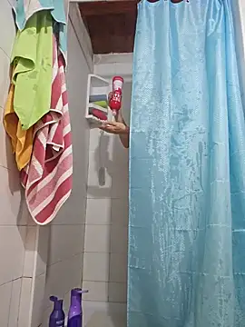 Snapshot of CRHYSTEL chatting on January 21, 2025, 1:54 pm CRHYSTEL online show from January 21, 2025, 1:54 pm