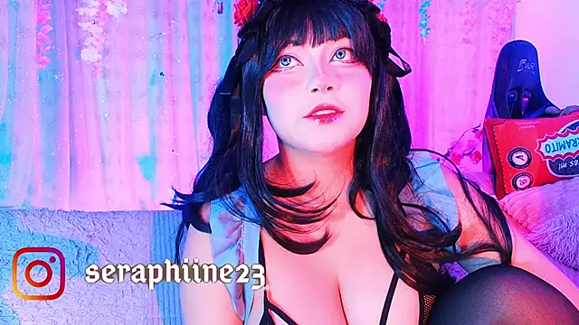 seraphine23 online show from January 4, 2025, 3:50 am