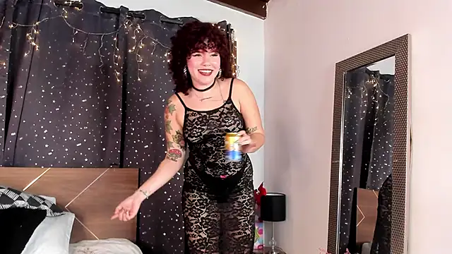 Snapshot of Amy_art chatting on December 31, 2024, 12:32 am Amy art online show from December 31, 2024, 12:32 am