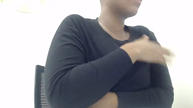 Snapshot of HoneyDripHer chatting on December 2, 2024, 9:06 pm HoneyDripHer online show from December 2, 2024, 9:06 pm