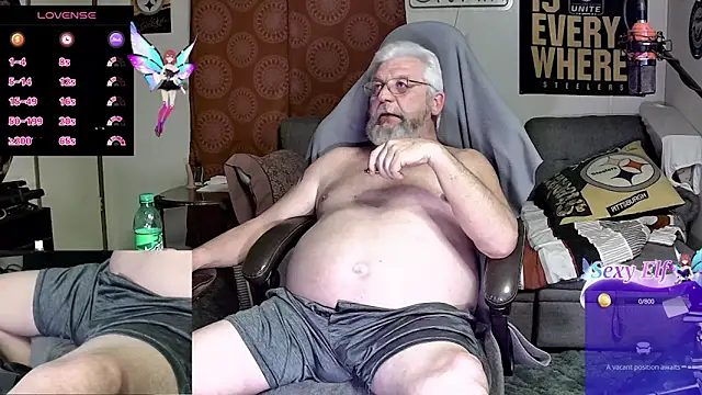 Snapshot of countrydomdaddy chatting on January 16, 2025, 2:41 am countrydomdaddy online show from January 16, 2025, 2:41 am