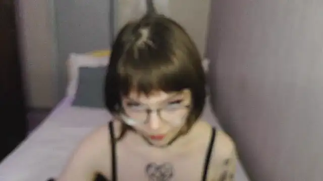 MayGler online show from April 13, 2026, 5:29 pm