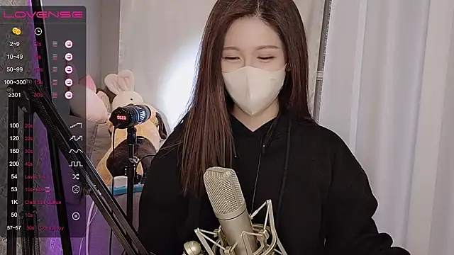 Snapshot of tw_lala chatting on March 21, 2025, 7:35 pm tw lala online show from March 21, 2025, 7:35 pm