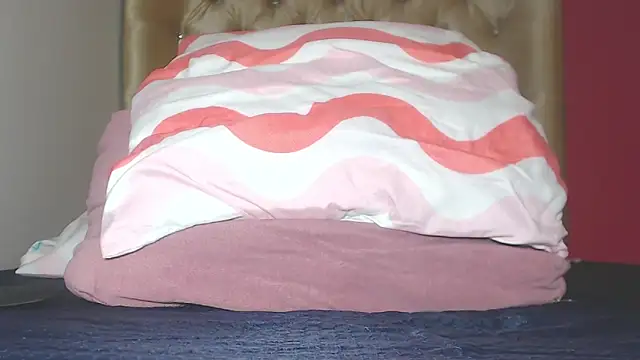 Amber Moore online show from February 13, 2025, 8:17 am