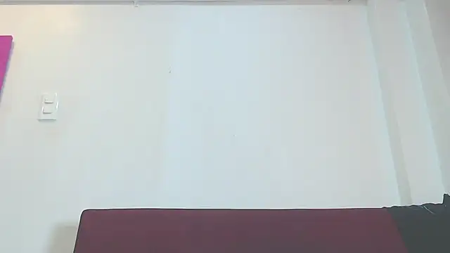 Amber Moore online show from May 26, 2026, 5:42 pm