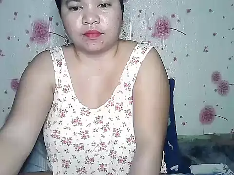 Snapshot of hotpussyxxx33x chatting on February 10, 2025, 9:15 pm hotpussyxxx33x online show from February 10, 2025, 9:15 pm