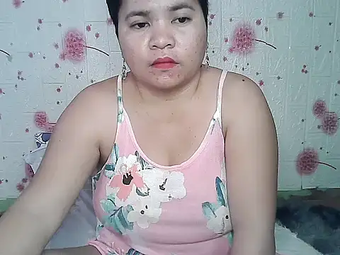 Snapshot of hotpussyxxx33x chatting on March 1, 2025, 5:52 am hotpussyxxx33x online show from March 1, 2025, 5:52 am