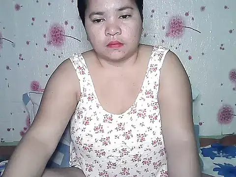 Snapshot of hotpussyxxx33x chatting on March 18, 2025, 2:15 am hotpussyxxx33x online show from March 18, 2025, 2:15 am