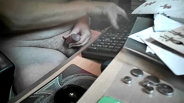 dirtyharry2022 online show from January 1, 2025, 12:44 pm