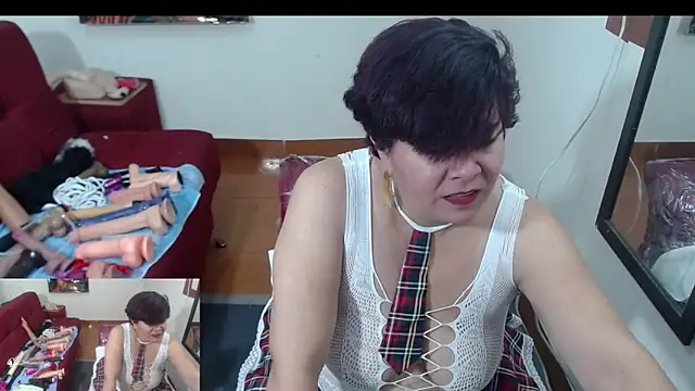 angelitolove727 online show from October 10, 2025, 7:46 pm