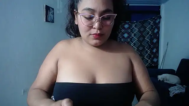 Snapshot of sirena_15 chatting on September 29, 2025, 5:23 am sirena 15 online show from September 29, 2025, 5:23 am