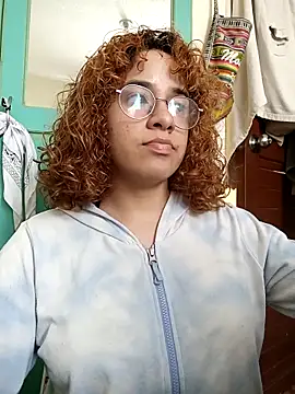 EmmaMelissa0521 online show from September 19, 2025, 6:19 pm