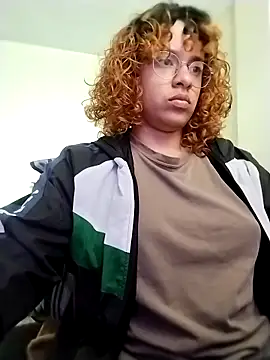 EmmaMelissa0521 online show from February 3, 2026, 4:56 pm