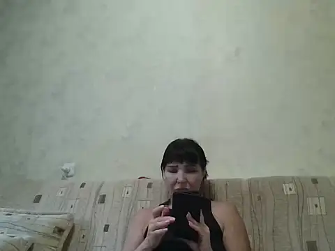 Snapshot of JeaneDavis chatting on June 26, 2026, 2:54 pm JeaneDavis online show from June 26, 2026, 2:54 pm