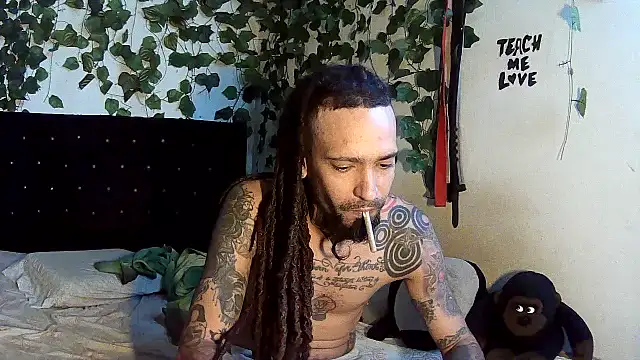 Snapshot of caribbeanlover1 chatting on July 18, 2026, 12:53 pm caribbeanlover1 online show from July 18, 2026, 12:53 pm