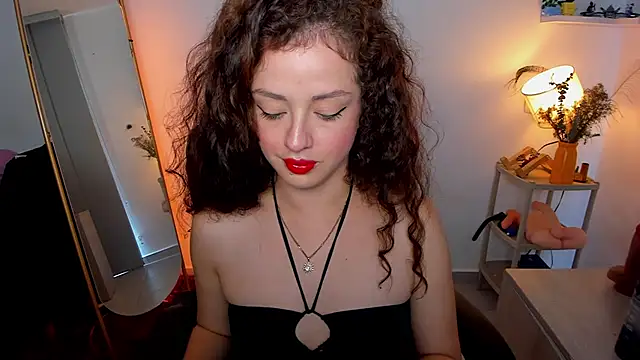 Cassandra Caiin online show from November 25, 2025, 4:18 pm