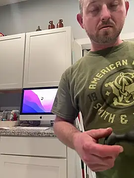 smokeymt420 online show from February 14, 2026, 5:04 am