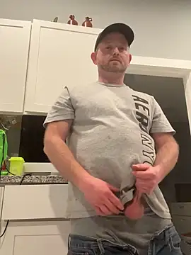 smokeymt420 online show from February 26, 2026, 6:23 am