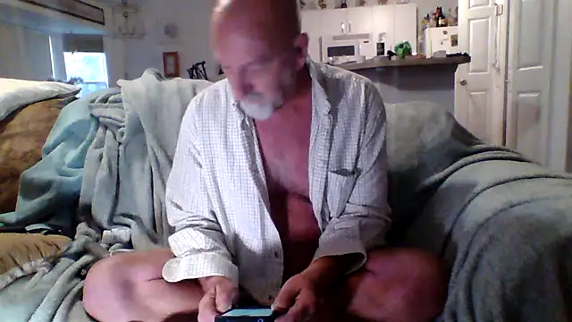 Snapshot of Yankeedave420 chatting on January 21, 2025, 5:30 pm Yankeedave420 online show from January 21, 2025, 5:30 pm