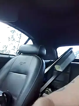 Snapshot of Yankeedave420 chatting on February 10, 2025, 7:28 pm Yankeedave420 online show from February 10, 2025, 7:28 pm