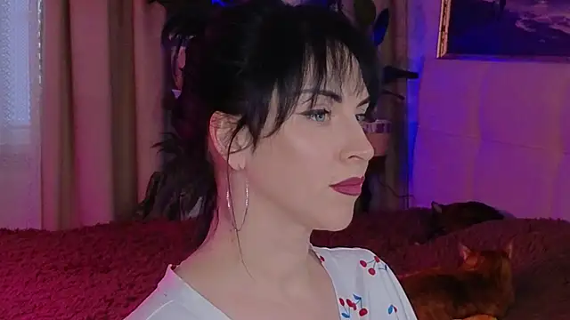 lily conor online show from November 27, 2025, 8:16 am