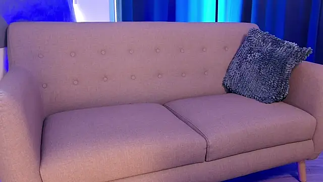 Liam V online show from November 6, 2025, 12:39 pm